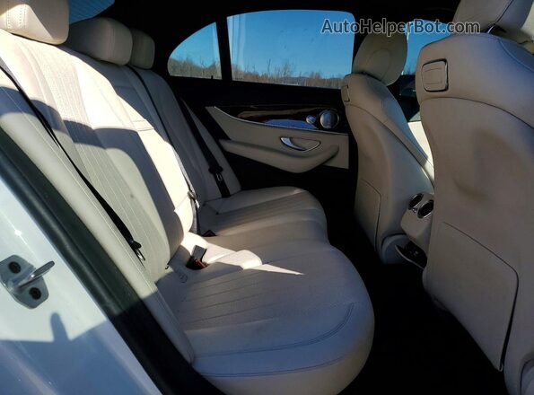 WDDZF4KBXKA551678 2019 MERCEDES-BENZ E Белый Вид задних сидений