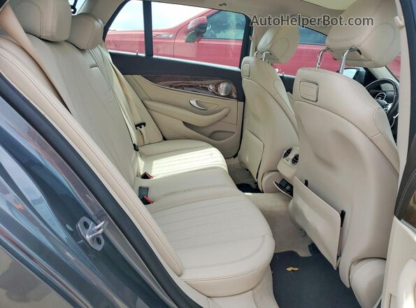 WDDZH6JB9KA623462 2019 MERCEDES-BENZ E Серый Вид задней части салона