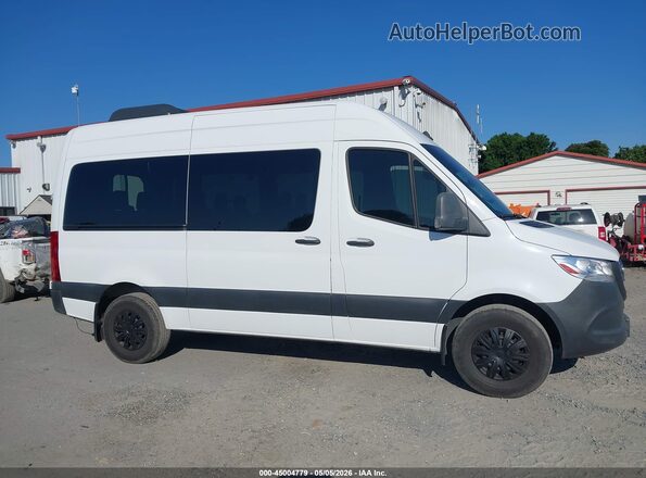 WDZPF0CD7KP108699 2019 MERCEDES-BENZ SPRINTER White Rear interior view
