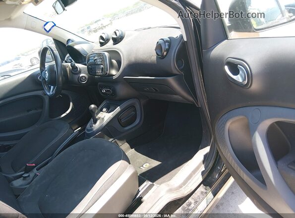 WMEFJ5DA4GK062329 2016 SMART FORTWO Brown Front interior view