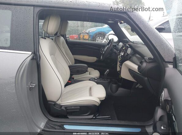 WMW13DJ07N2R92406 2022 MINI SE HARDTOP Gray წინა სალონის ხედი