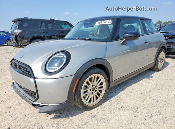 WMW13GD09S2W75039 2025 MINI COOPER Серебряный Передняя левая четверть