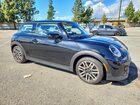 2025 Mini Cooper S Черный vin: WMW23GD01S2W21528