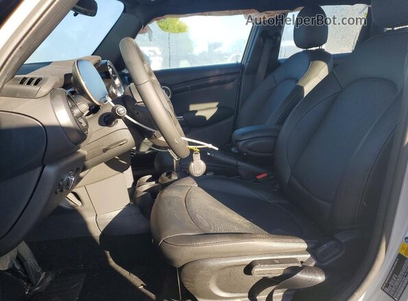 WMW33DK09N2R07945 2022 MINI COOPER Серебряный Вид салона спереди