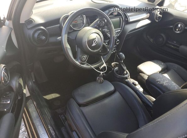 WMWXP7C5XH3B94301 2017 MINI COOPER Кремовый Вид панели приборов