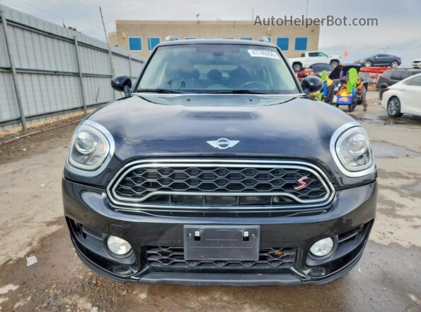 WMZYT3C30J3D99545 2018 MINI COOPER Black Widok z przodu