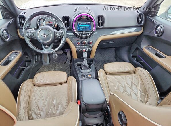 WMZYV5C52K3F58963 2019 MINI COOPER Белый Вид панели приборов