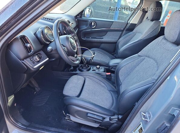 WMZYX1C03L3L71575 2020 MINI COOPER Серый Вид салона спереди