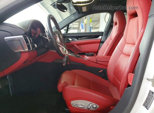WP0AA2A72GL007131 2016 PORSCHE PANAMERA Белый Вид салона спереди