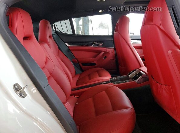 WP0AA2A72GL007131 2016 PORSCHE PANAMERA Белый Вид задних сидений