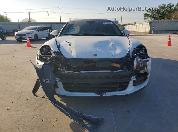 WP0AA2A73LL104204 2020 PORSCHE PANAMERA Белый Вид спереди