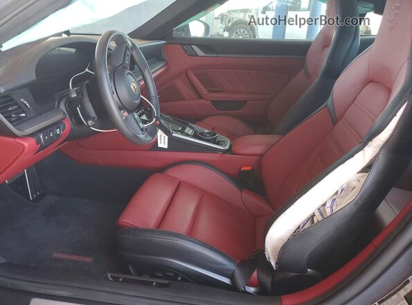 WP0AA2A94SS206049 2025 PORSCHE 911 Gray Vista interior delantera