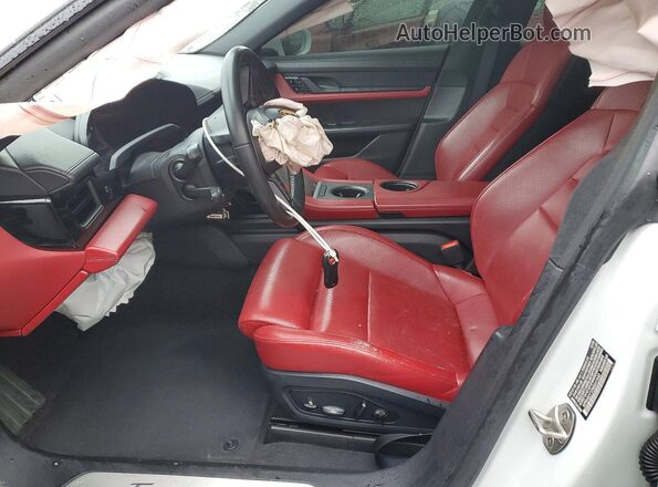 WP0AB2Y12MSA41640 2021 PORSCHE TAYCAN White Widok wnętrza z przodu