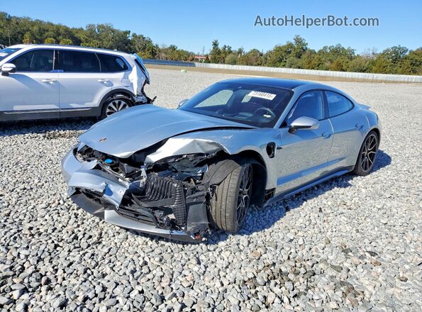 WP0AB2Y12SSA40775 2025 PORSCHE TAYCAN Серебряный Передняя левая четверть