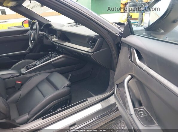 WP0CA2A97SS236199 2025 PORSCHE 911 Black Widok wnętrza z przodu