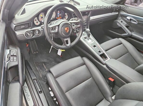 WP0CD2A93HS178740 2017 PORSCHE 911 Черный Вид панели приборов