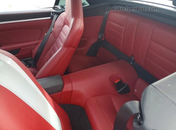 WP0CD2A98PS263572 2023 PORSCHE 911 White Widok tylnych siedzeń