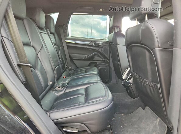 WP1AA2A20HKA83554 2017 PORSCHE CAYENNE Black Vista interior trasera