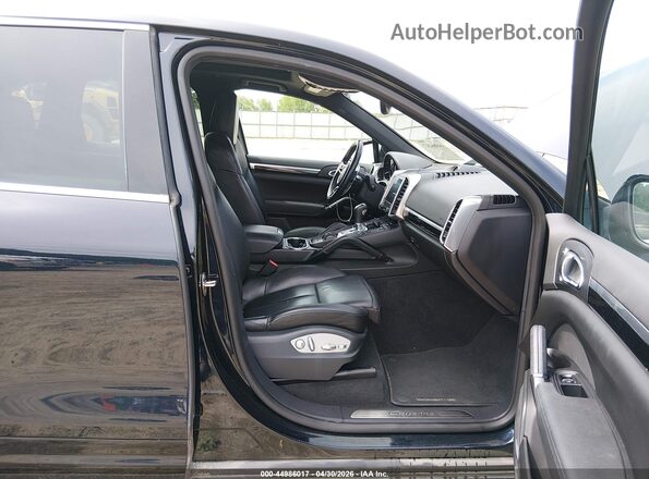 WP1AA2A28HKA85956 2017 PORSCHE CAYENNE Blue წინა სალონის ხედი