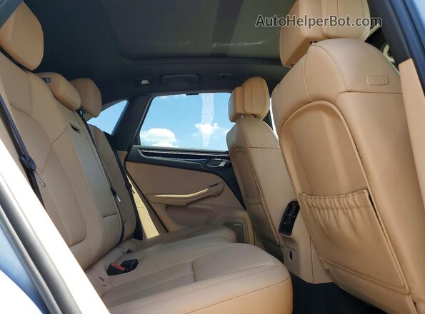 WP1AA2A50MLB15871 2021 PORSCHE MACAN Серебряный Вид задней части салона