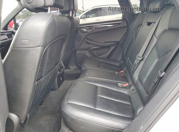 WP1AA2A52HLB03498 2017 PORSCHE MACAN Серый Вид задних сидений