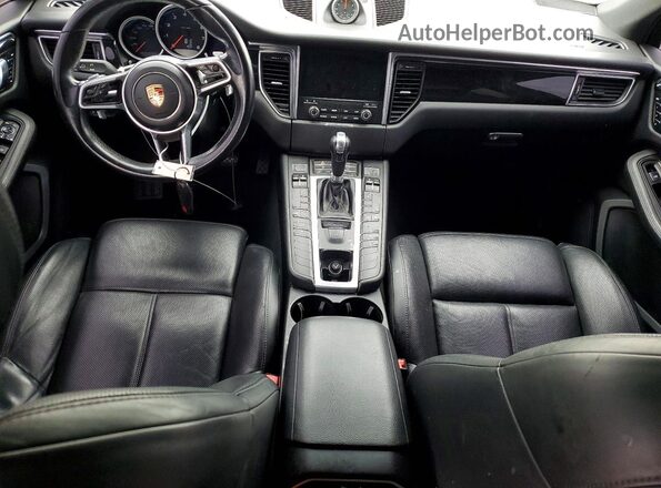 WP1AA2A52HLB03498 2017 PORSCHE MACAN Серый Вид панели приборов