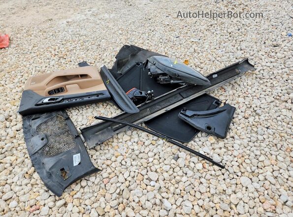 WP1AA2A52NLB07644 2022 PORSCHE MACAN Оранжевый Вид наклейки с VIN-кодом