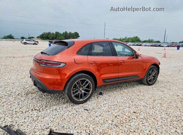 WP1AA2A52NLB07644 2022 PORSCHE MACAN Оранжевый Задняя правая четверть