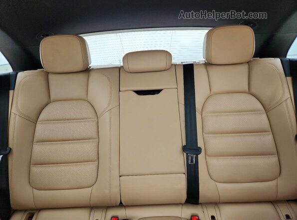 WP1AA2A52NLB07644 2022 PORSCHE MACAN Оранжевый Вид задних сидений
