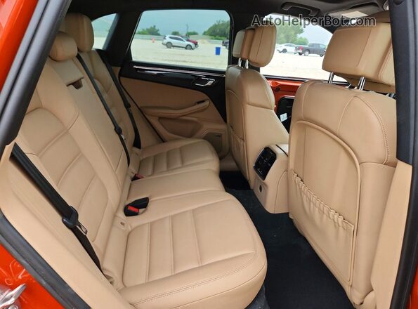 WP1AA2A52NLB07644 2022 PORSCHE MACAN Оранжевый Вид задней части салона