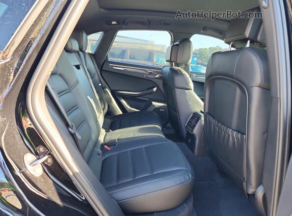 WP1AA2A53NLB07216 2022 PORSCHE MACAN Black Widok wnętrza z tyłu