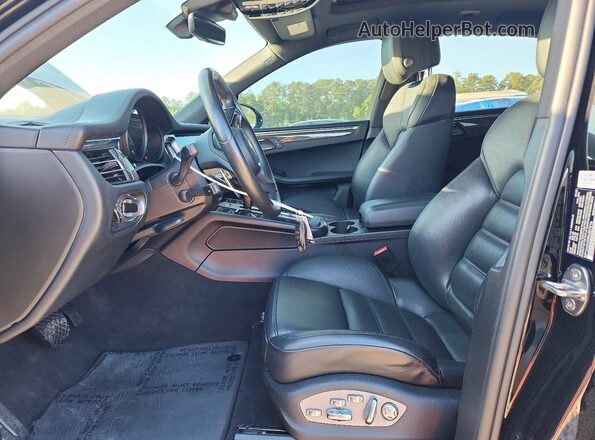 WP1AA2A53NLB07216 2022 PORSCHE MACAN Black Widok wnętrza z przodu