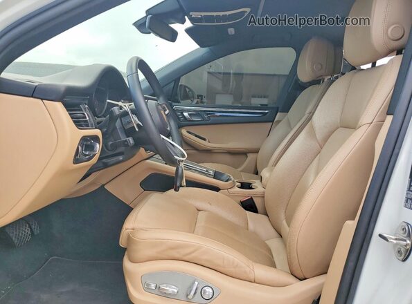 WP1AA2A53RLB10316 2024 PORSCHE MACAN Белый Вид салона спереди