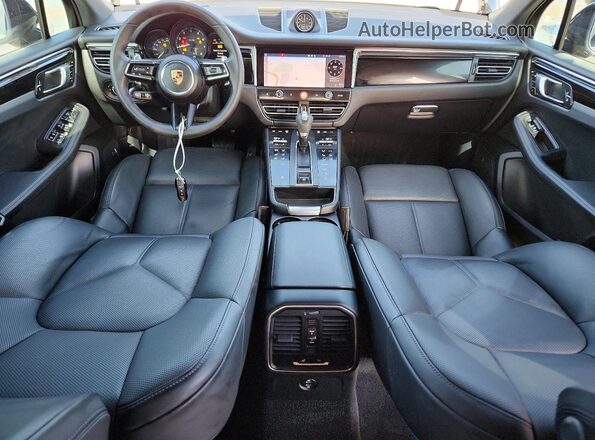 WP1AA2A55SLB11263 2025 PORSCHE MACAN Черный Вид панели приборов