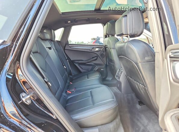 WP1AA2A55SLB11263 2025 PORSCHE MACAN Черный Вид задней части салона
