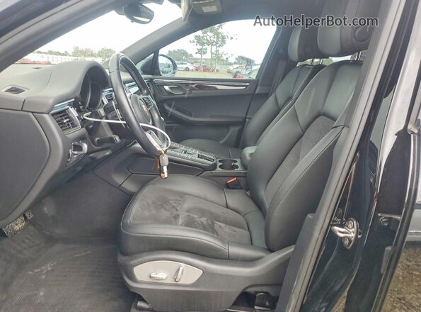 WP1AA2A56HLB08039 2017 PORSCHE MACAN Черный Вид салона спереди