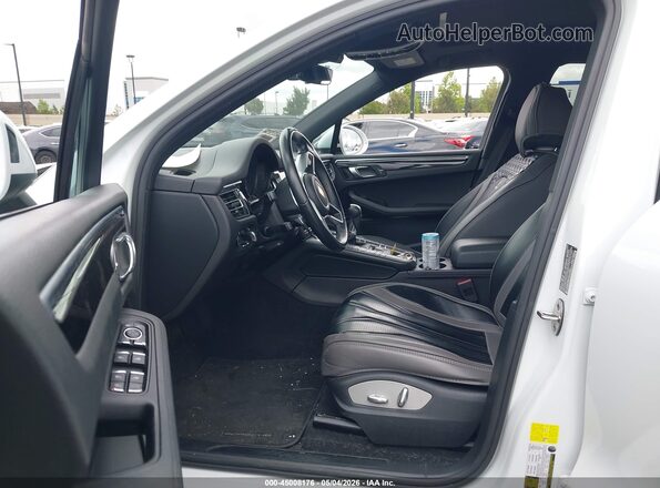 WP1AA2A56LLB11435 2020 PORSCHE MACAN Белый Вид салона спереди