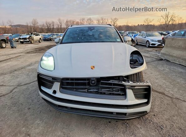 WP1AA2A56SLB13068 2025 PORSCHE MACAN Серый Вид спереди