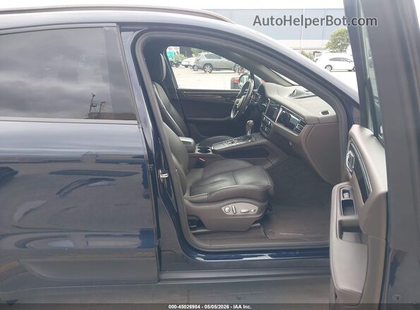 WP1AA2A58KLB04212 2019 PORSCHE MACAN Синий Вид салона спереди