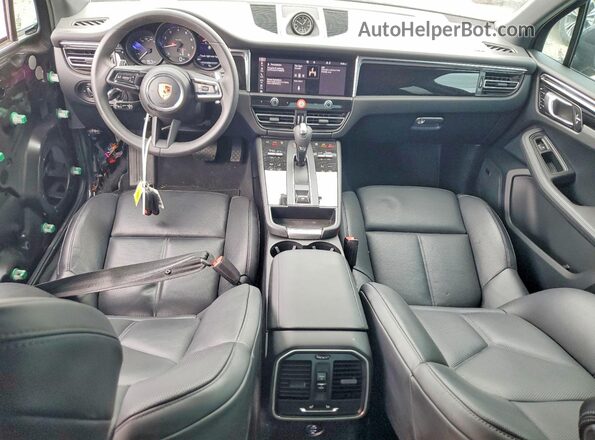 WP1AA2A58SLB05604 2025 PORSCHE MACAN Черный Вид панели приборов