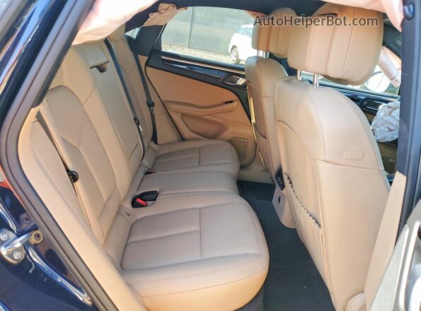 WP1AA2A5XLLB06643 2020 PORSCHE MACAN Blue Widok wnętrza z tyłu