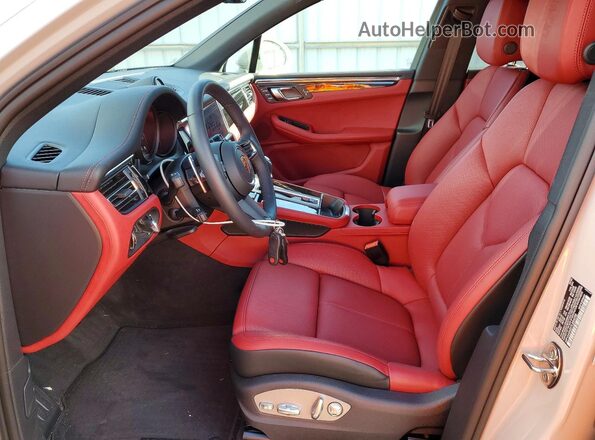 WP1AA2A5XTLB04035 2026 PORSCHE MACAN Серый Вид салона спереди