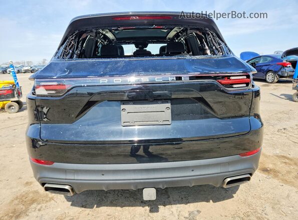 WP1AA2AY0NDA02461 2022 PORSCHE CAYENNE Черный Вид сзади
