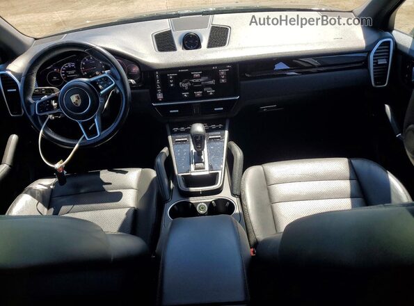 WP1AA2AY1KDA18163 2019 PORSCHE CAYENNE Черный Вид панели приборов