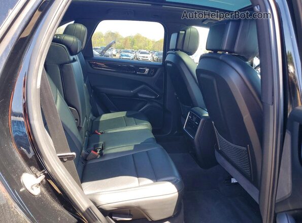 WP1AA2AY1KDA18163 2019 PORSCHE CAYENNE Черный Вид задней части салона