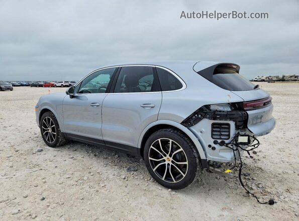 WP1AA2AY3SDA02305 2025 PORSCHE CAYENNE Silver Tył lewy