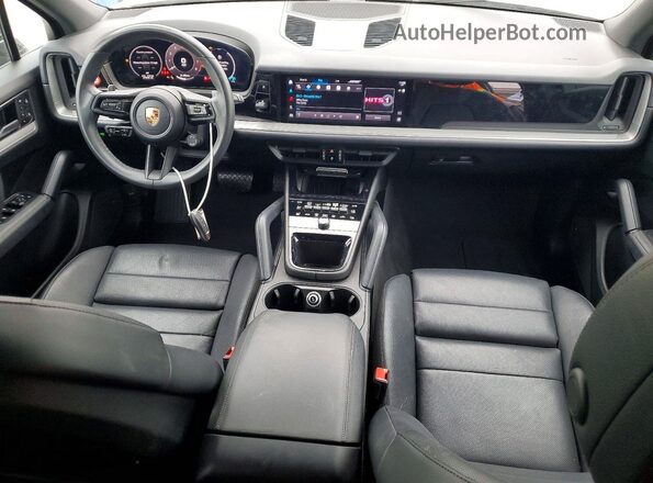 WP1AA2AY4RDA08771 2024 PORSCHE CAYENNE Beige Dashboard view