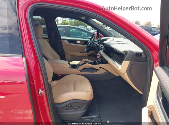 WP1AA2AY5RDA02039 2024 PORSCHE CAYENNE Red Widok wnętrza z przodu