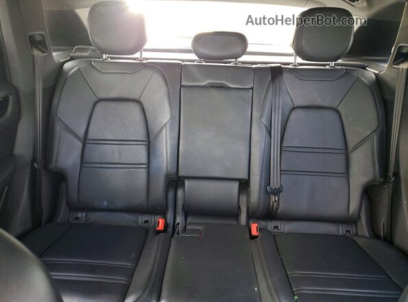 WP1AA2AY6NDA03954 2022 PORSCHE CAYENNE Черный Вид задних сидений