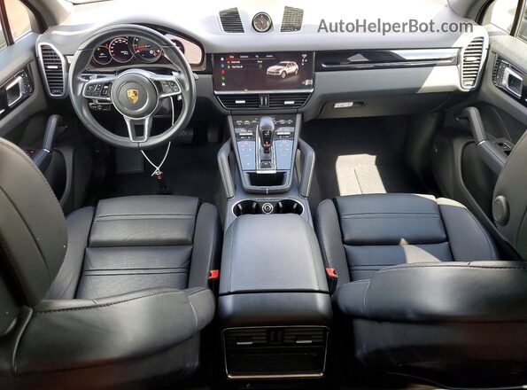 WP1AA2AY6NDA03954 2022 PORSCHE CAYENNE Черный Вид панели приборов